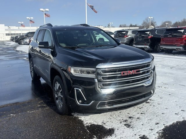 Used 2023 GMC Acadia SLT w/ Technology Package image 3