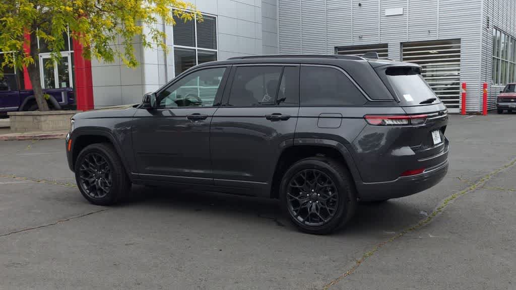 New 2026 Jeep Grand Cherokee Summit AWD/4WD image 6