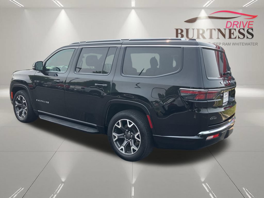Used 2024 Jeep Wagoneer Series III AWD/4WD image 4