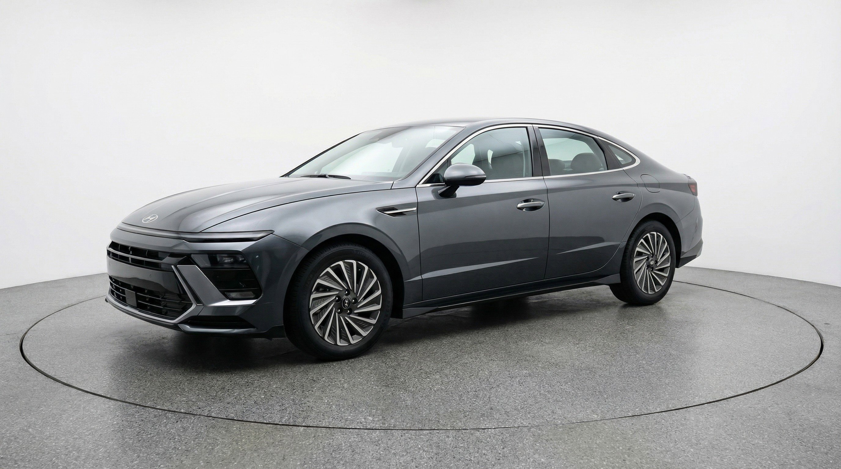 Used 2025 Hyundai Sonata SEL FWD image 3