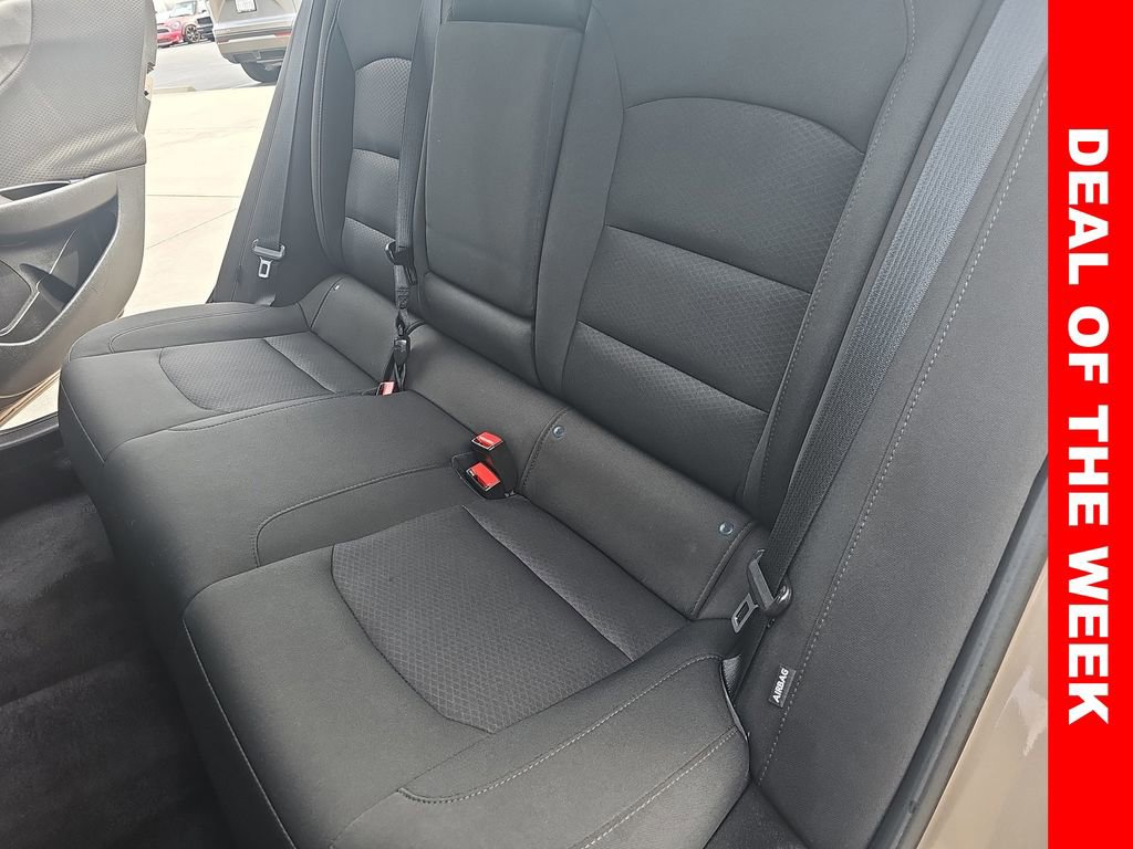 Used 2018 Chevrolet Malibu LT image 13