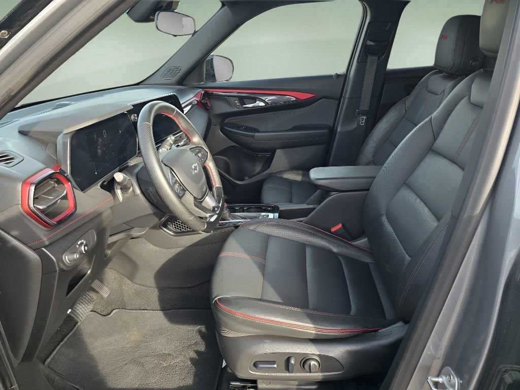 Used 2024 Chevrolet TrailBlazer RS w/ Driver Confidence Package image 12