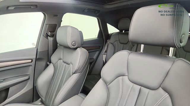 Used 2025 Audi Q5 2.0T Premium Plus w/ Premium Plus Package AWD/4WD image 35