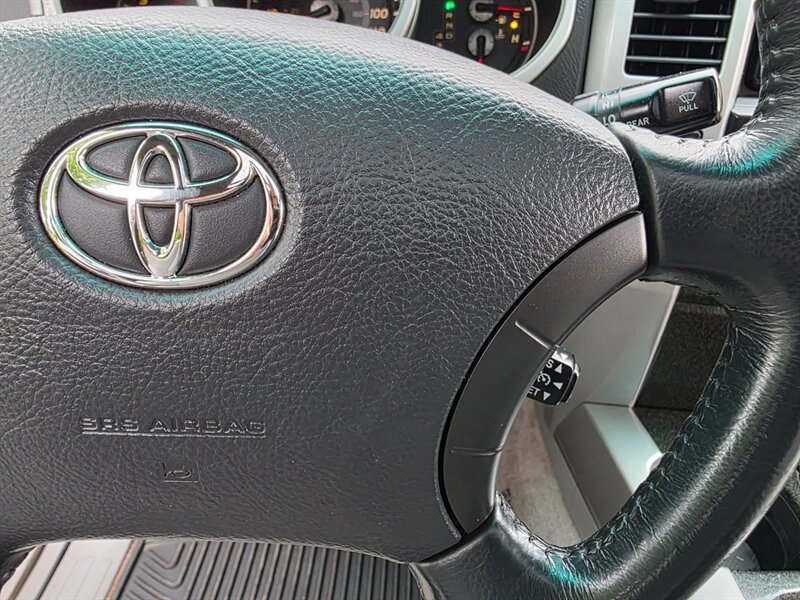 Used 2005 Toyota 4Runner Limited AWD/4WD image 36