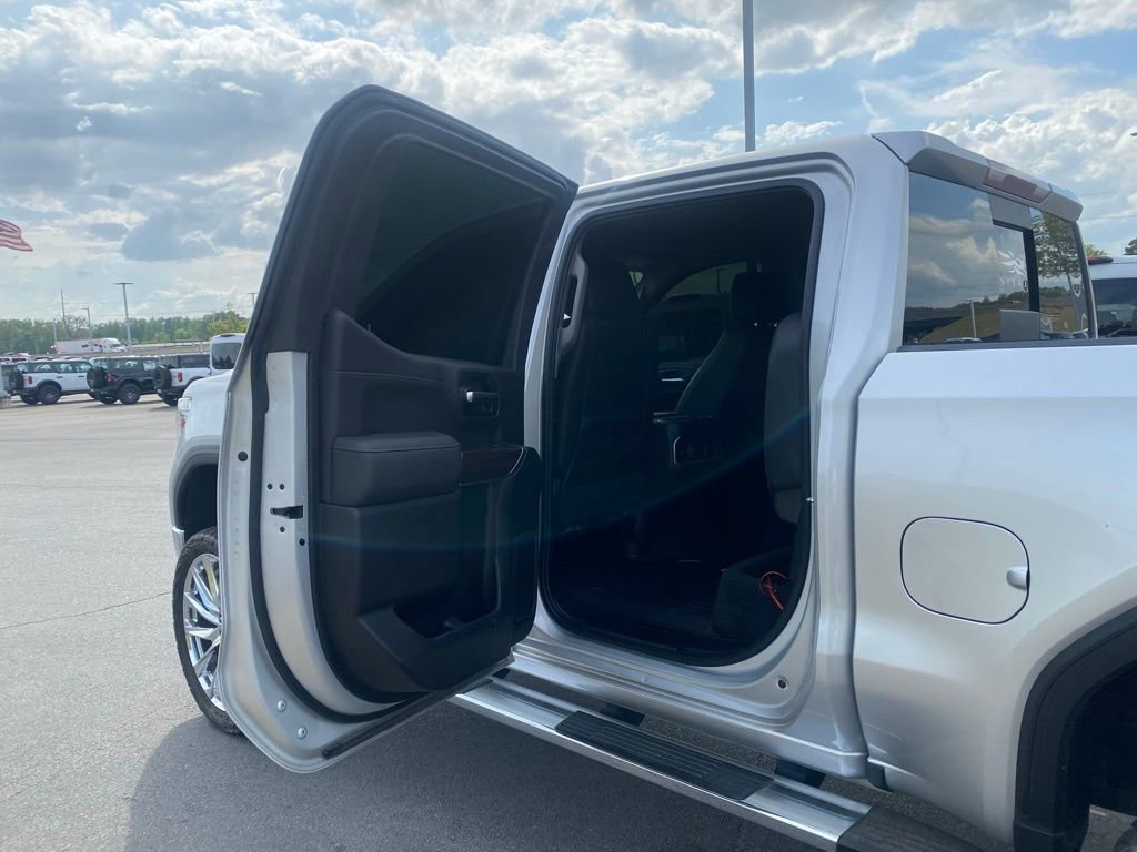 Used 2019 GMC Sierra 1500 SLT w/ SLT Premium Plus Package image 27