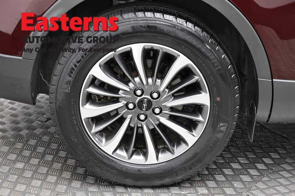 Used 2022 Lincoln Nautilus FWD w/ Premium Package image 33