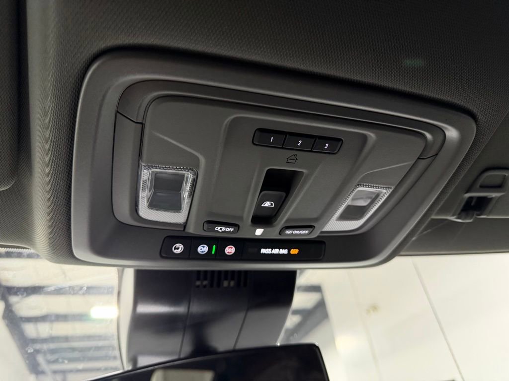 New 2026 Chevrolet Silverado 1500 LT w/ Z71 Off-Road Package image 25