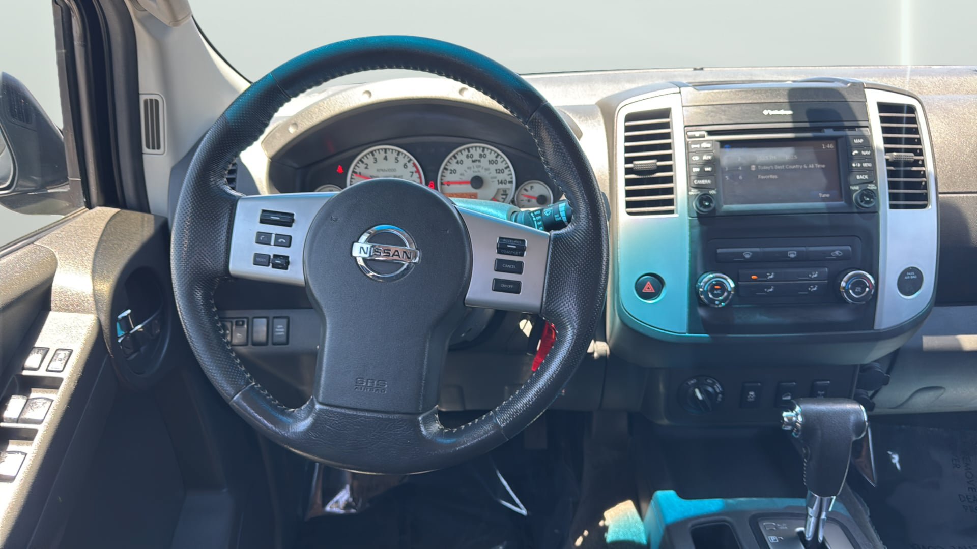 Used 2013 Nissan Xterra PRO-4X AWD/4WD image 17