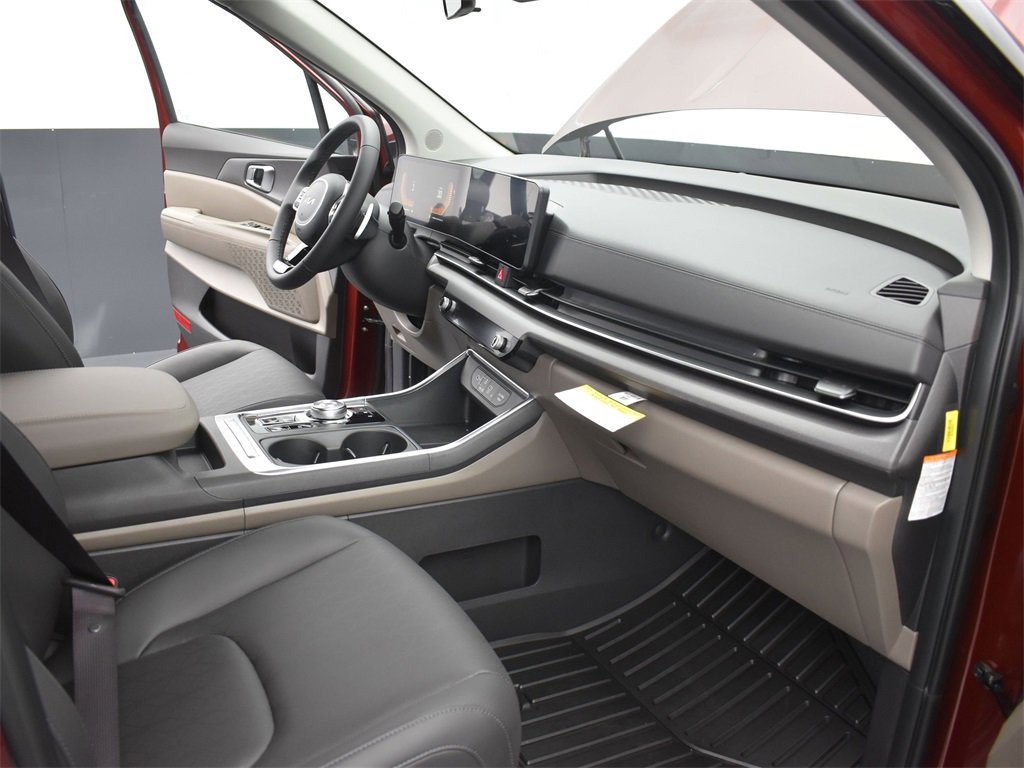 New 2026 Kia Carnival EX image 21