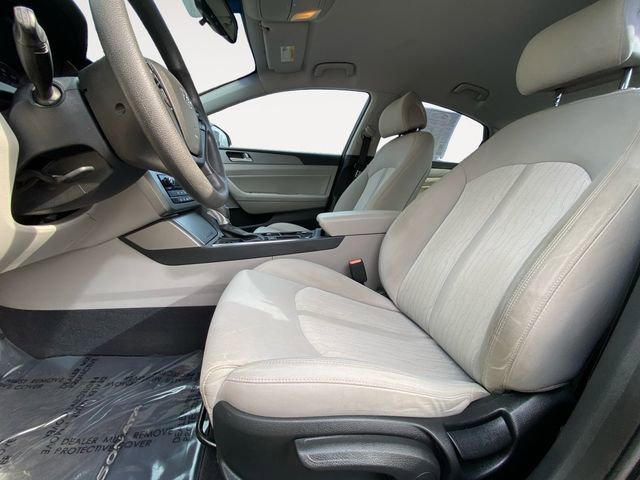 Used 2017 Hyundai Sonata SE image 9