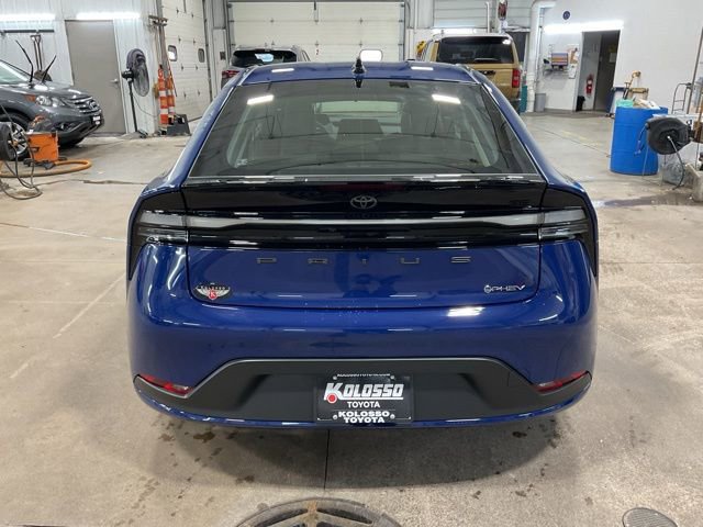 New 2026 Toyota Prius Plug-In Hybrid FWD image 5