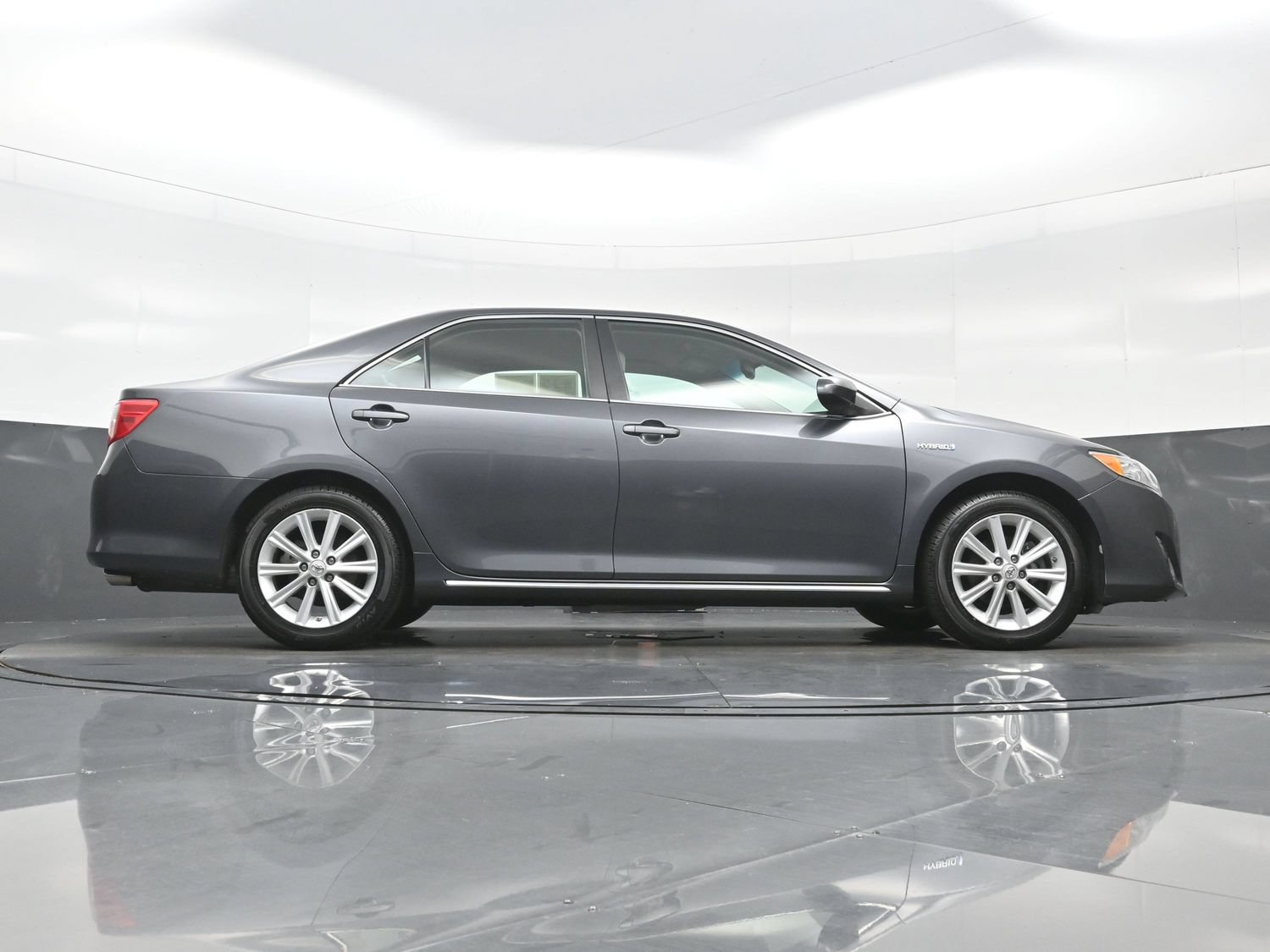 Used 2012 Toyota Camry XLE FWD image 32