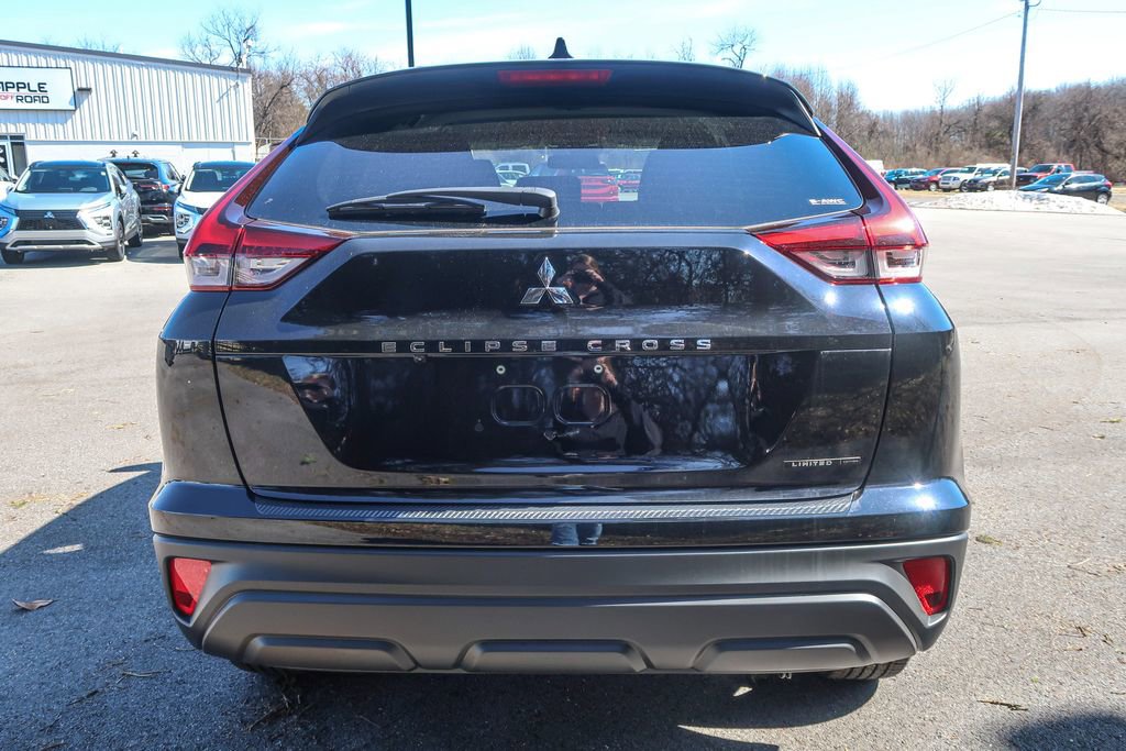 New 2026 Mitsubishi Eclipse Cross LE AWD/4WD image 11