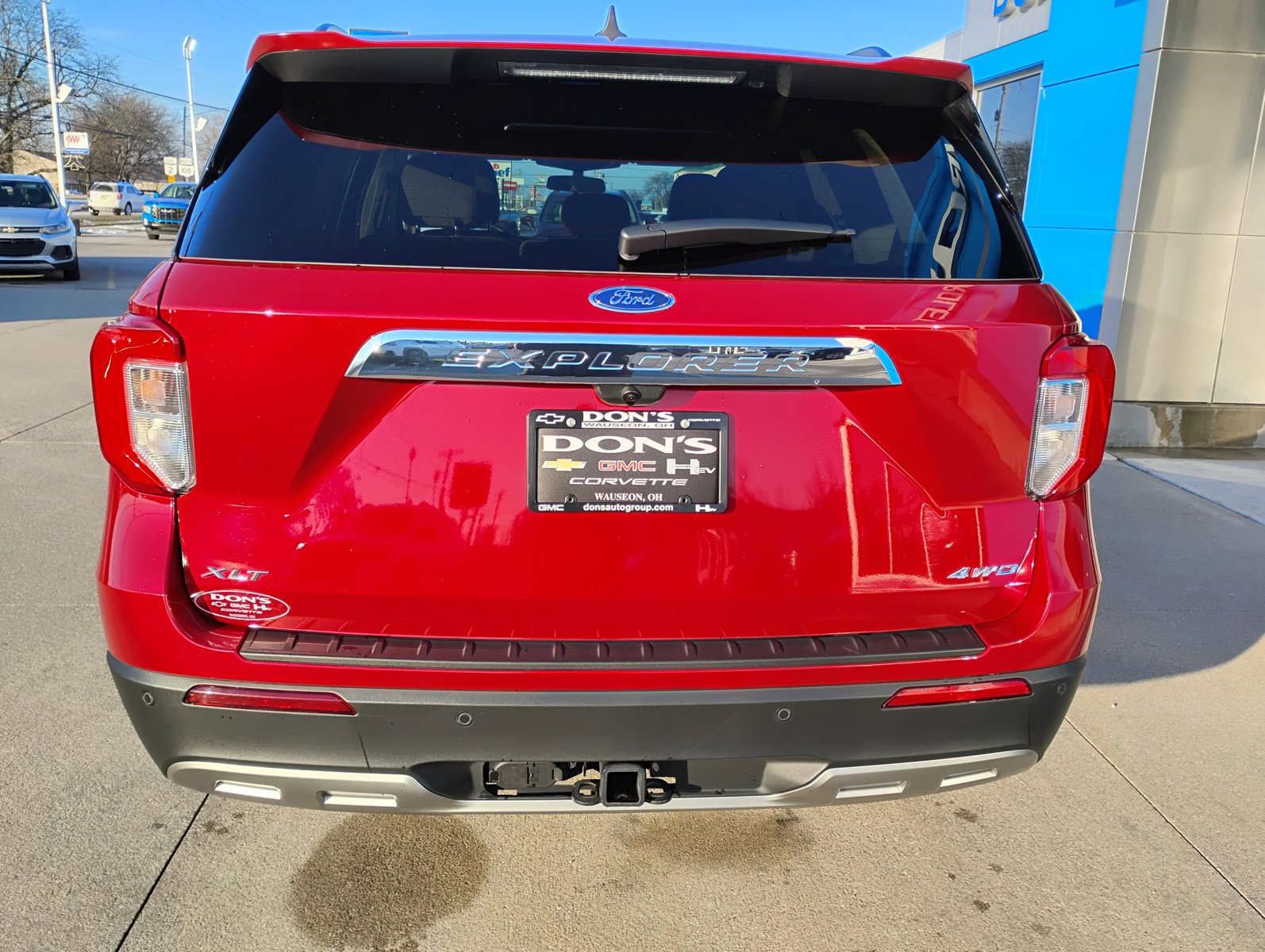 Used 2022 Ford Explorer XLT w/ Equipment Group 202A image 33