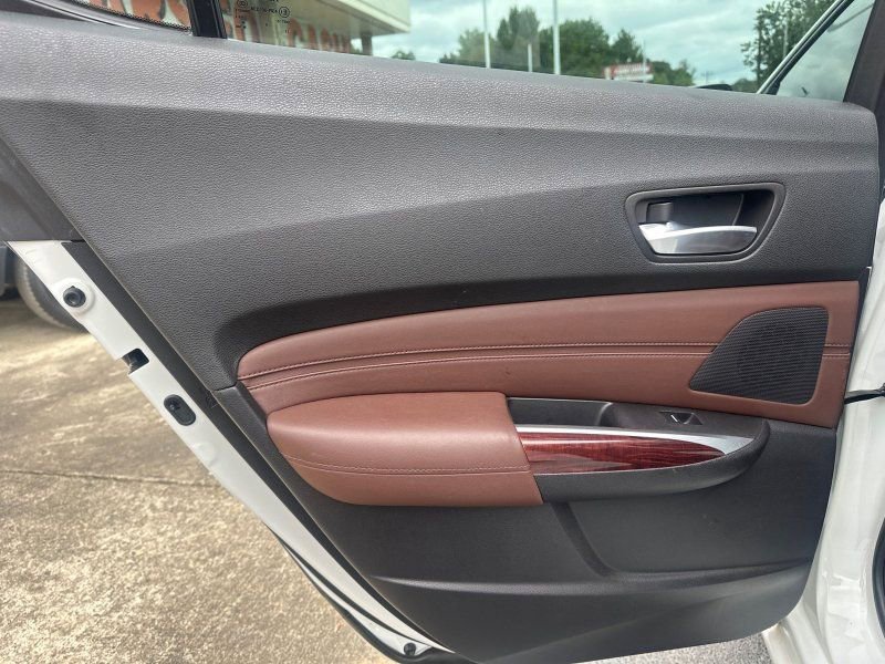 Used 2017 Acura TLX V6 SH-AWD w/ Advance Package image 14
