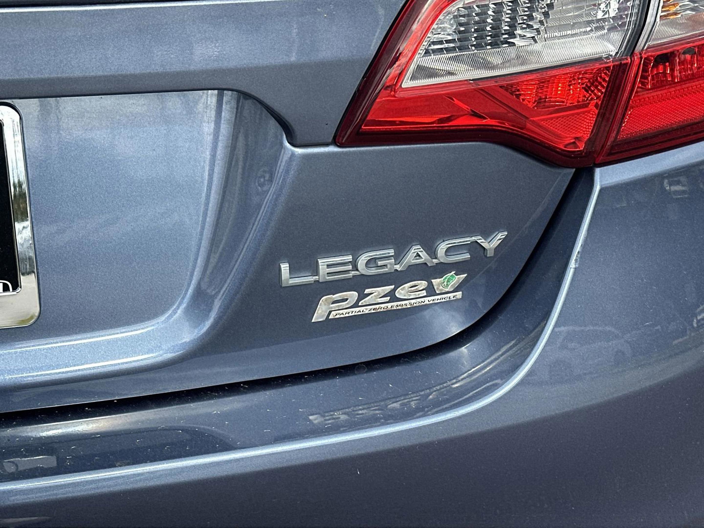 Used 2017 Subaru Legacy 2.5i Premium image 13