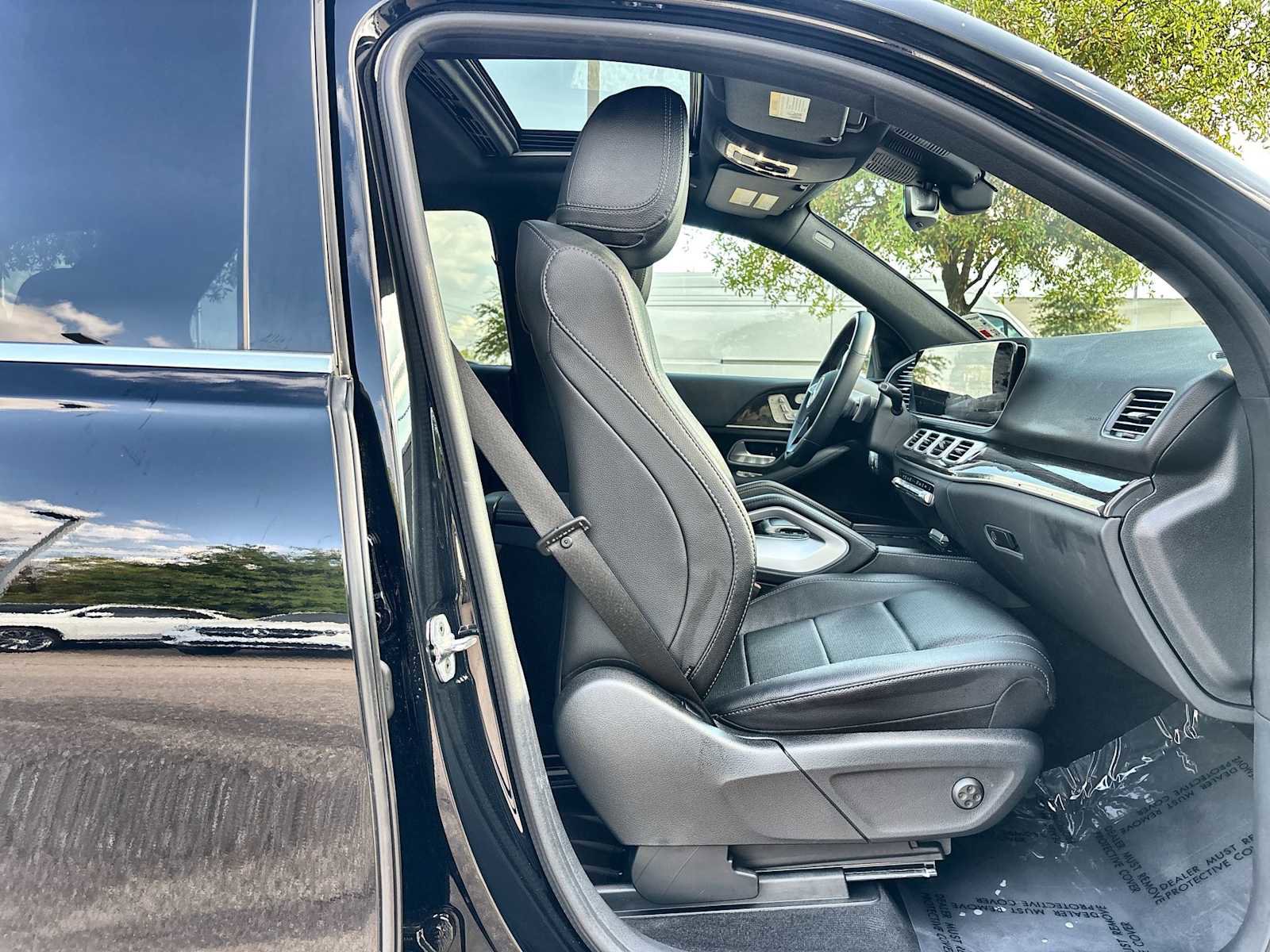 Used 2025 Mercedes-Benz GLE 350 4MATIC image 9