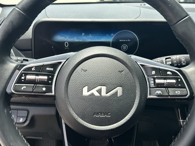 Used 2024 Kia Seltos EX FWD image 16