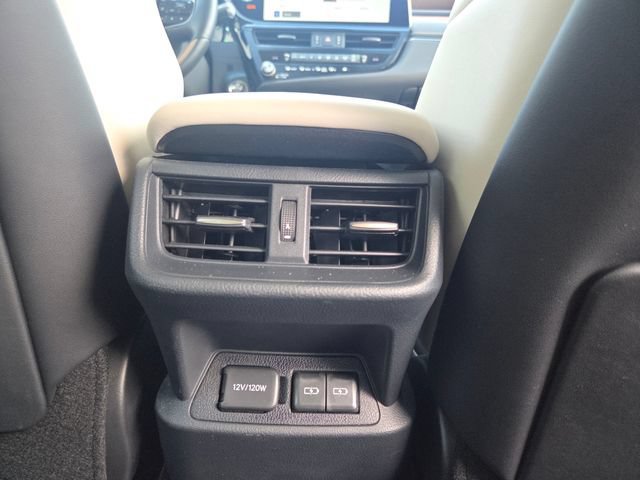 Used 2025 Lexus ES 300h Ultra Luxury w/ Accessory Package (Z2) FWD image 33