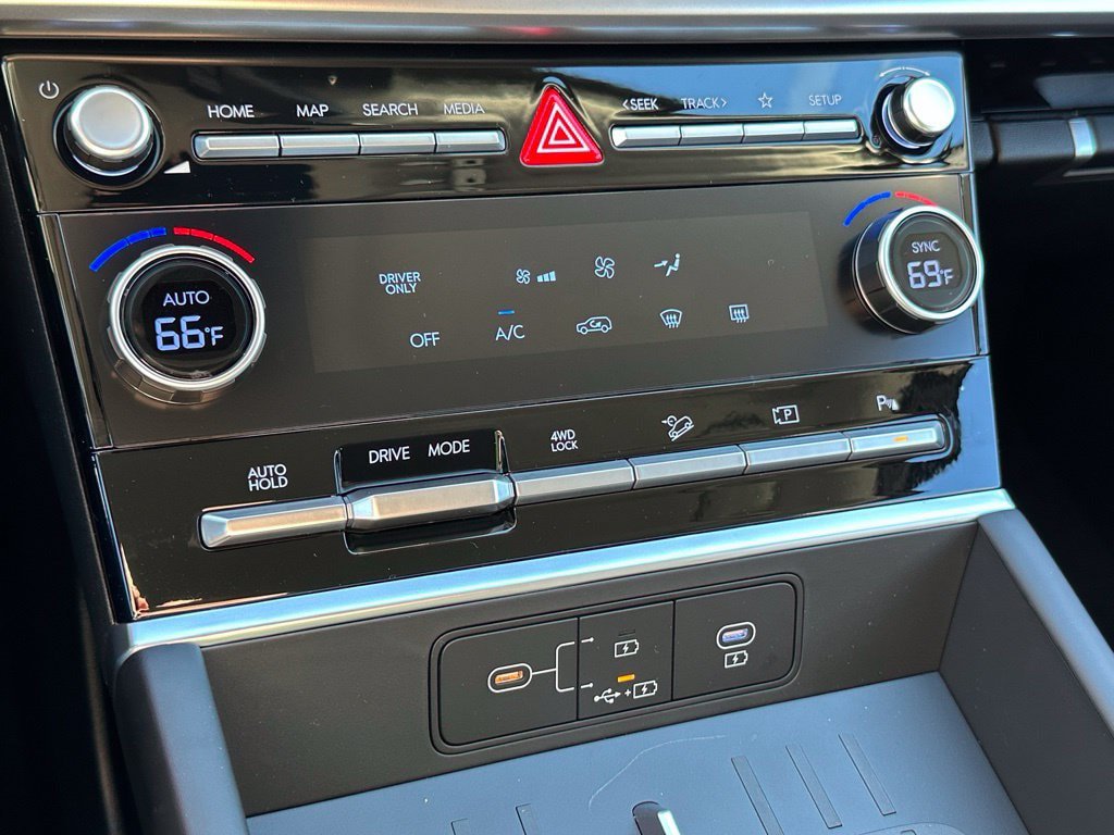New 2026 Hyundai Santa Fe SE AWD/4WD image 18
