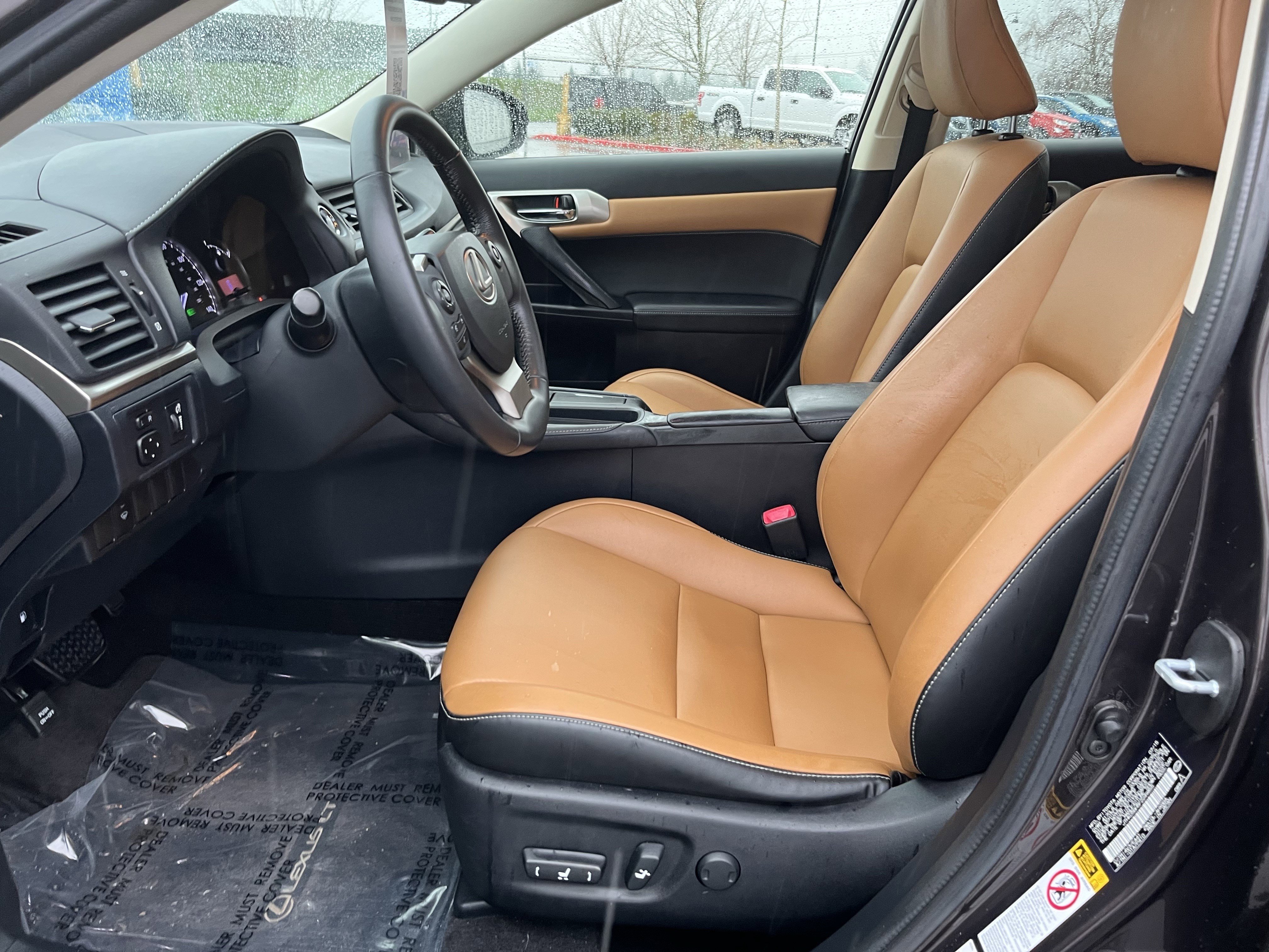 Used 2015 Lexus CT 200h image 10