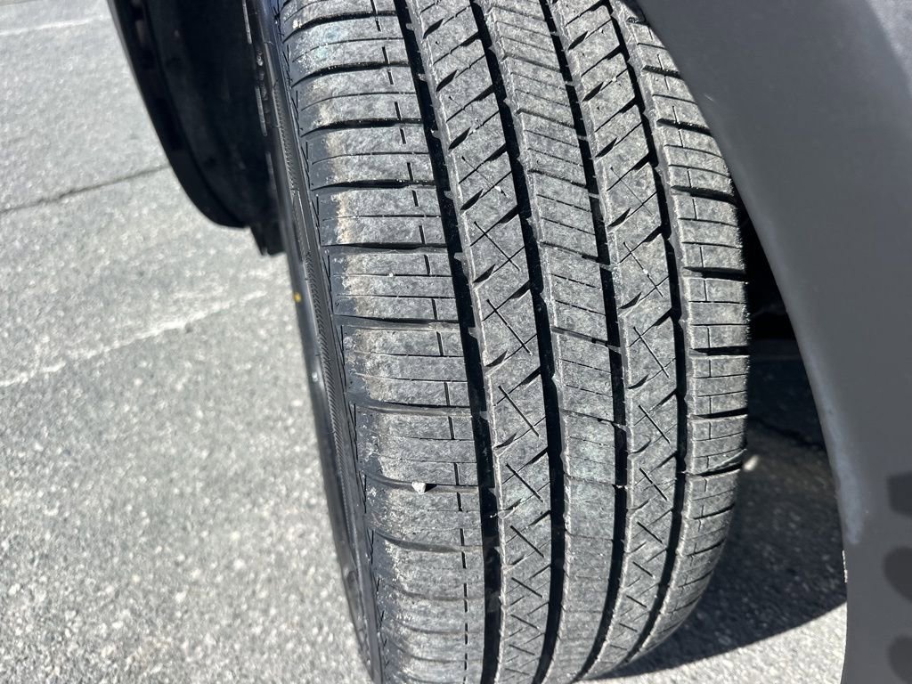 Used 2023 Kia Telluride S image 32