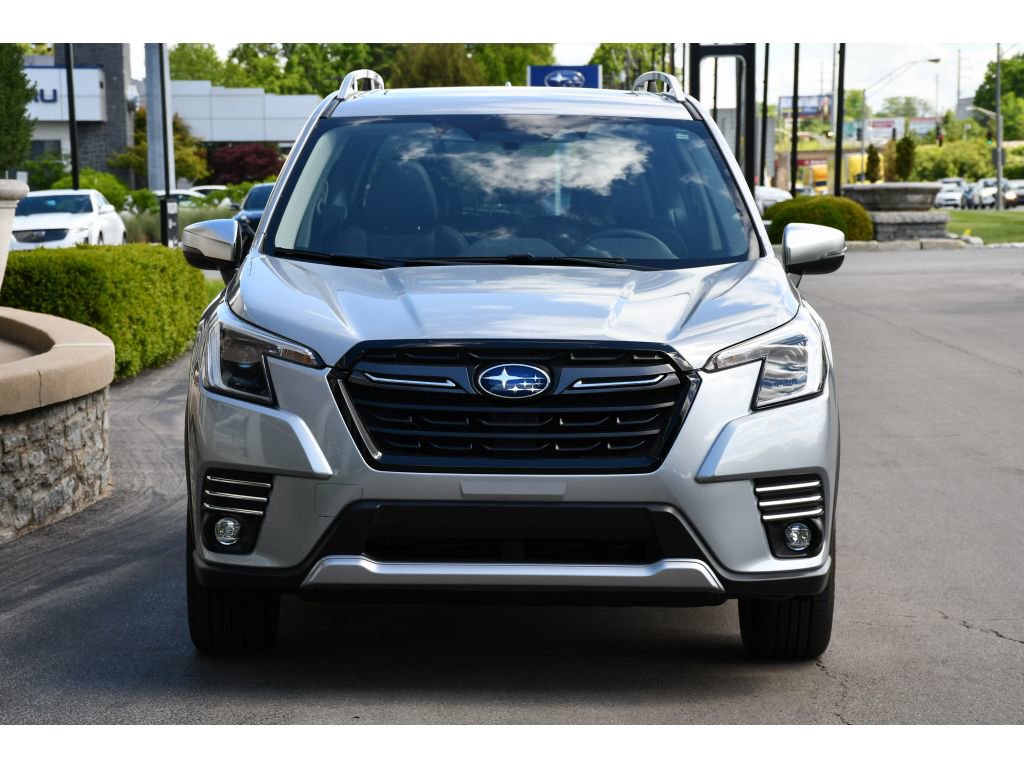 Used 2023 Subaru Forester Touring AWD/4WD image 9