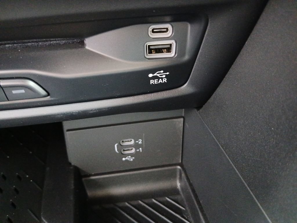 New 2026 Chrysler Pacifica Pinnacle FWD image 6