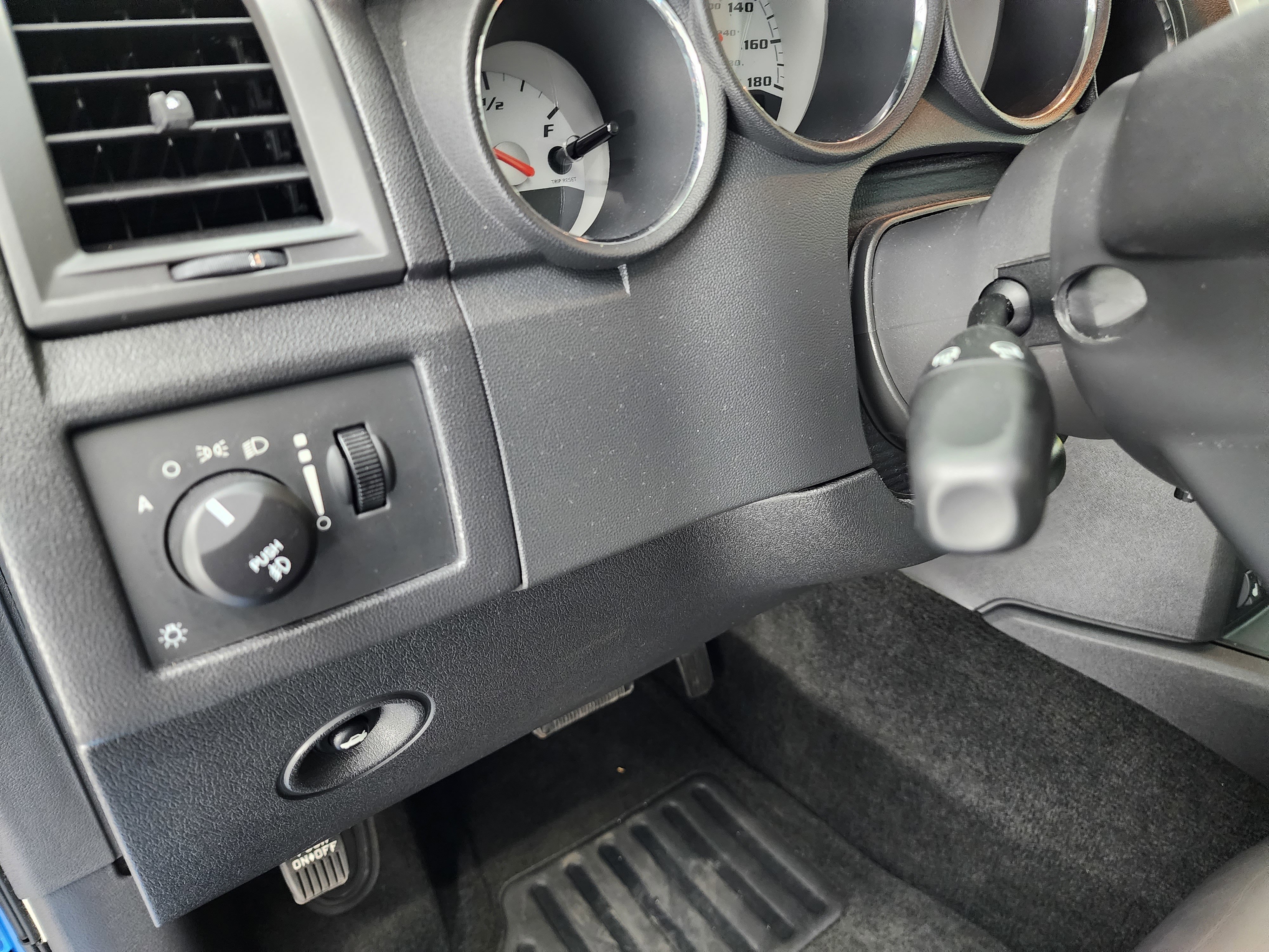 Used 2008 Dodge Charger SRT8 RWD image 34