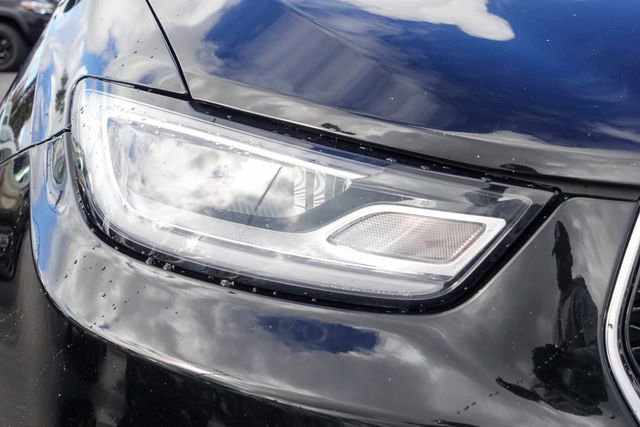 Used 2024 Chrysler Pacifica Select image 3