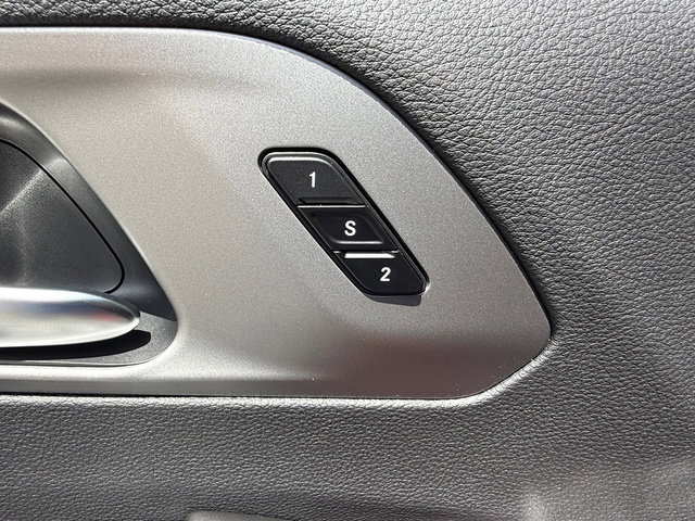 New 2027 Chrysler Pacifica Select FWD image 13