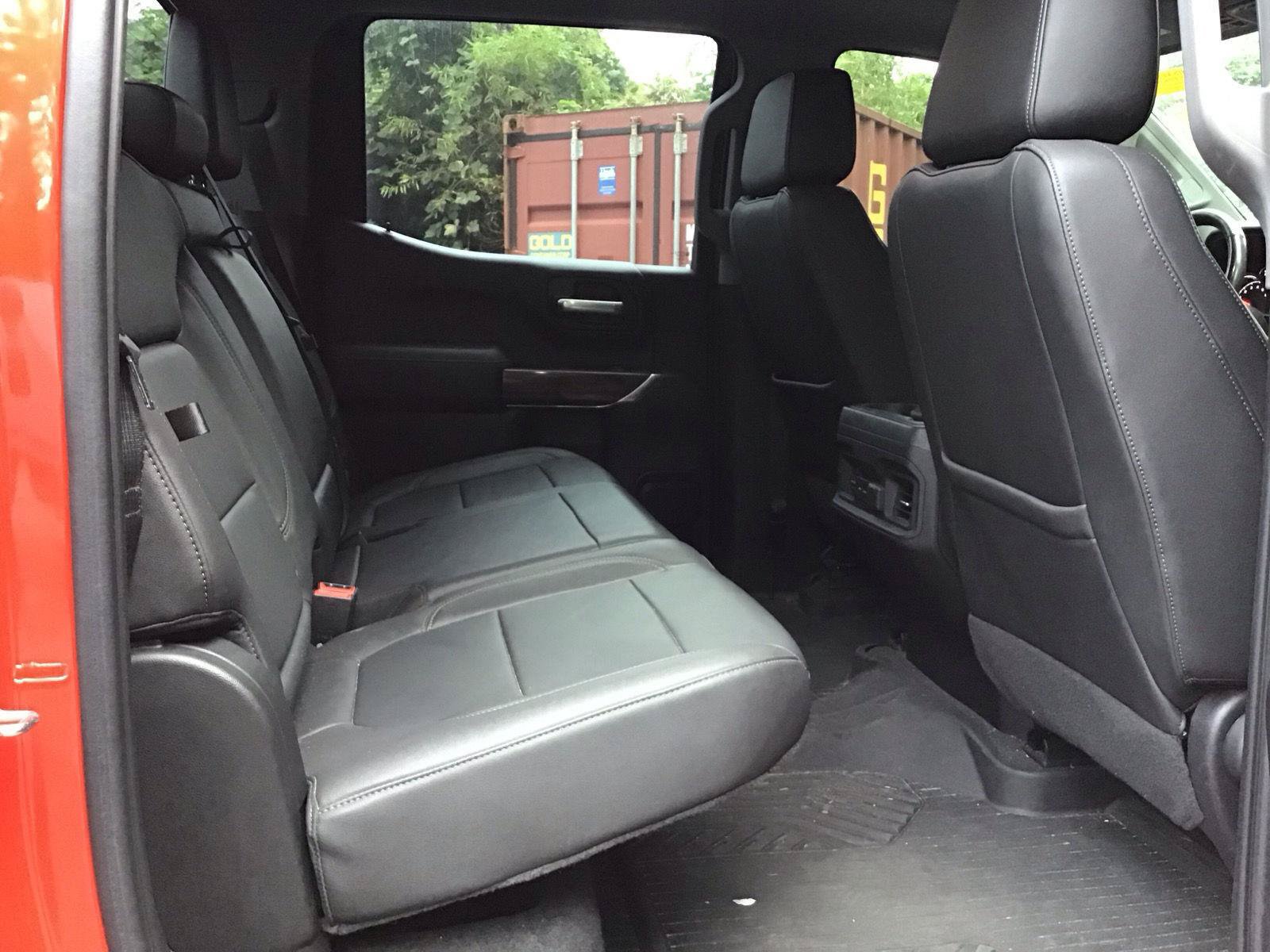 Used 2021 Chevrolet Silverado 1500 LT Trail Boss w/ Convenience Package II AWD/4WD image 4
