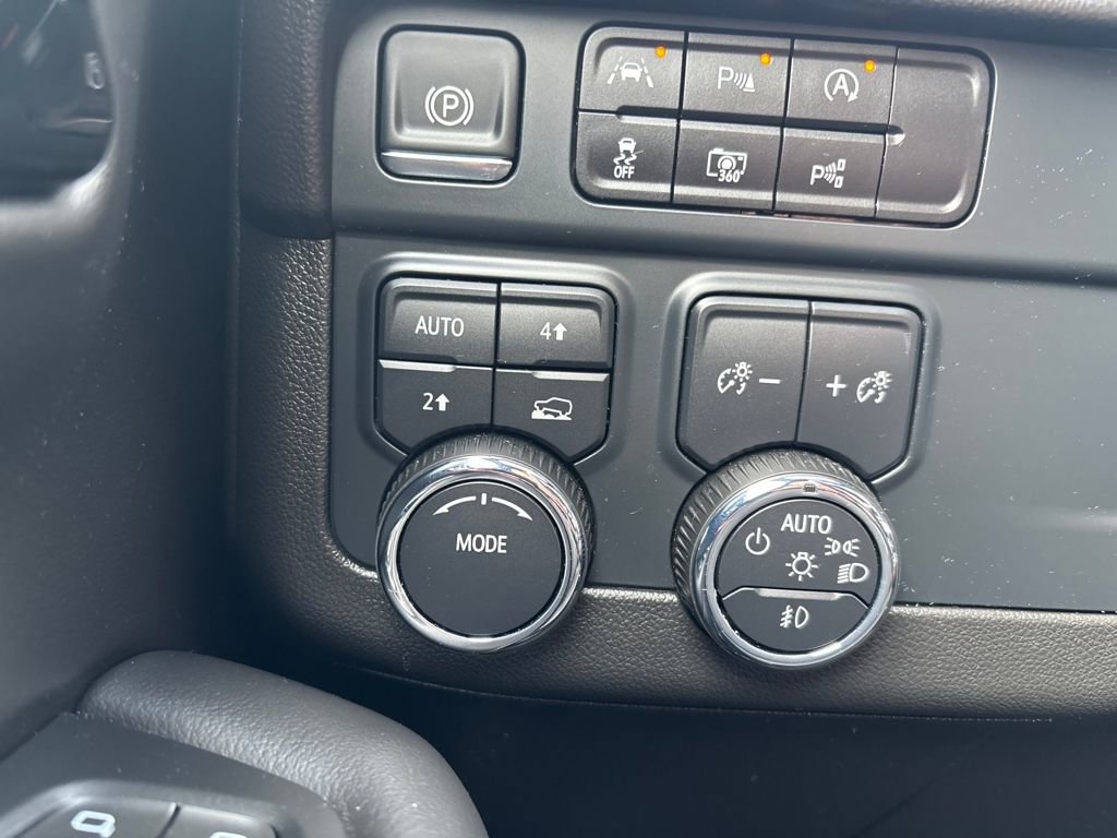 Certified 2025 Chevrolet Tahoe Premier image 22