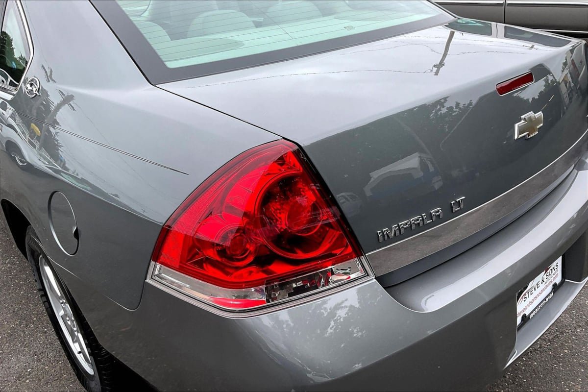 Used 2008 Chevrolet Impala LT FWD image 22