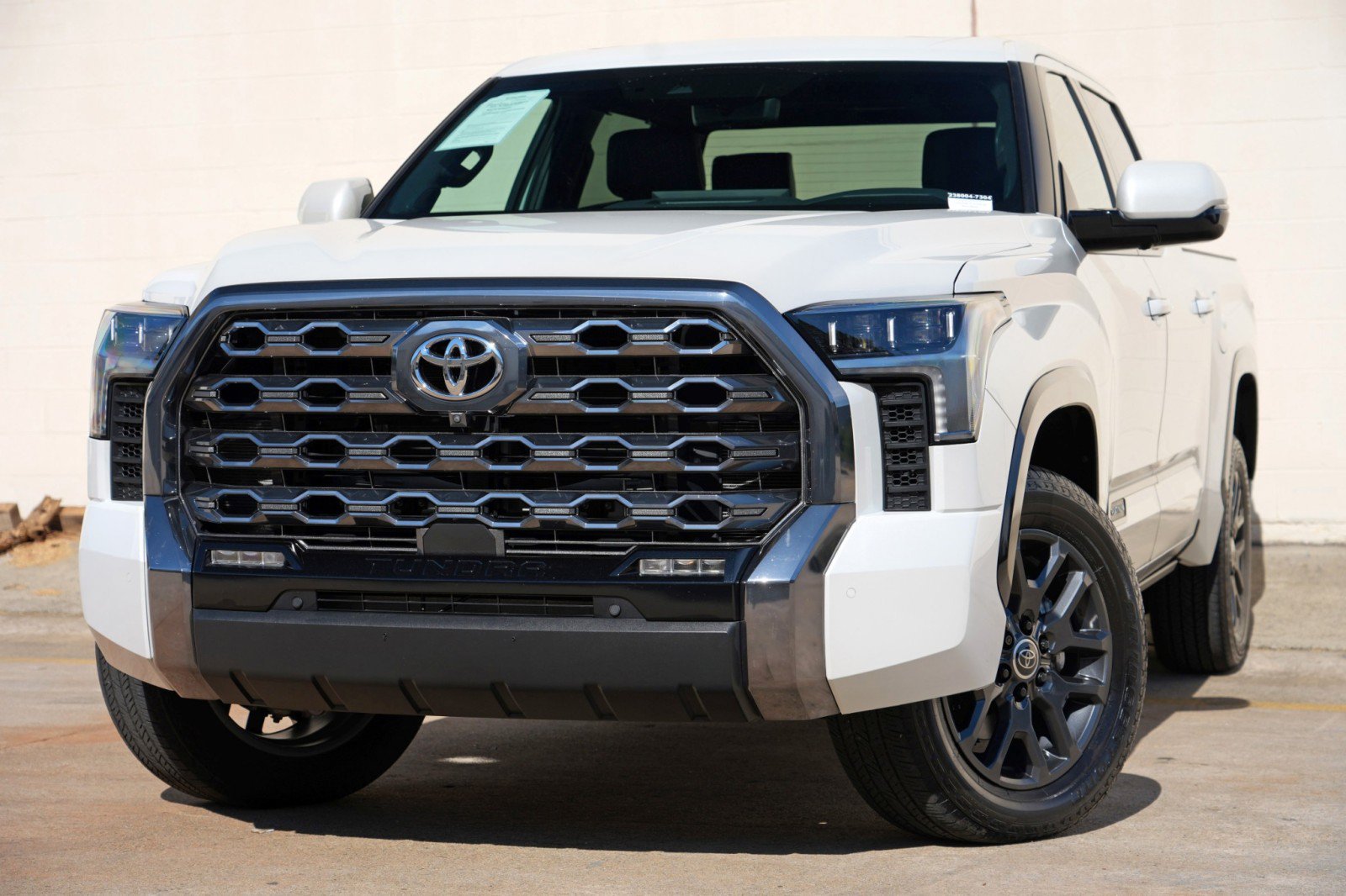 Used 2024 Toyota Tundra Platinum AWD/4WD image 3