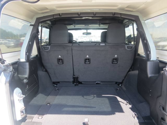 Used 2023 Jeep Wrangler Unlimited Sport AWD/4WD image 11