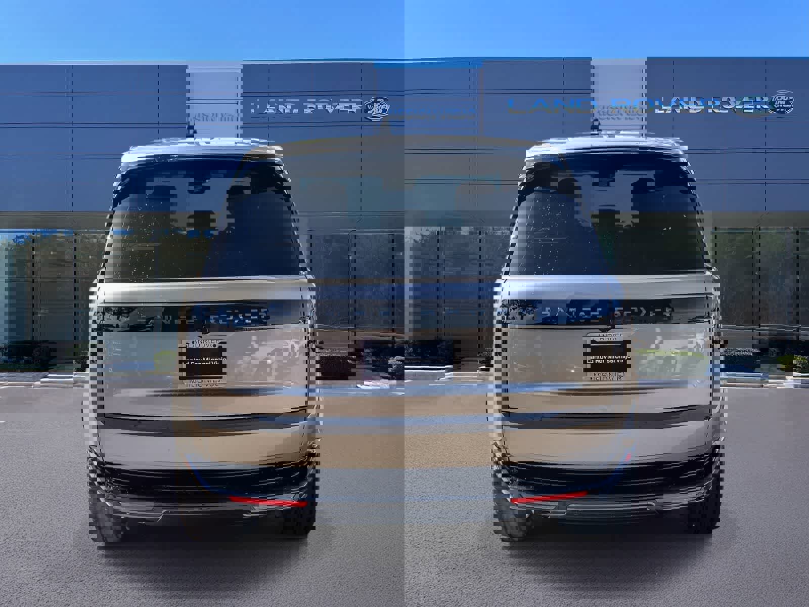 New 2026 Land Rover Range Rover SE image 5