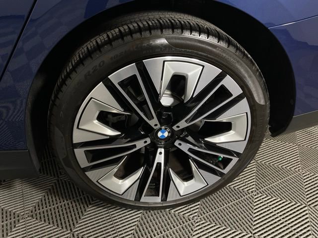 Certified 2024 BMW 530i xDrive w/ Premium Package image 43