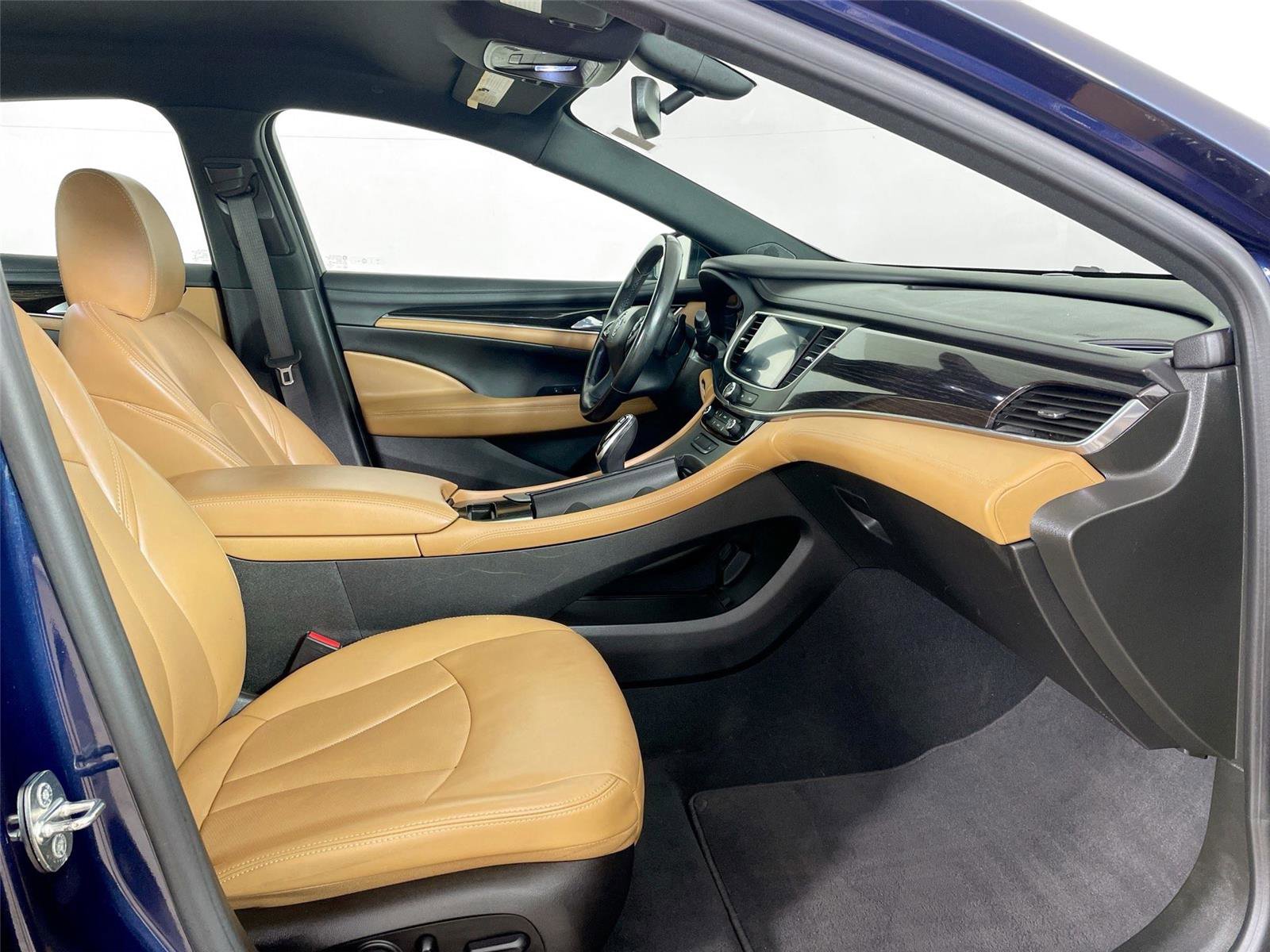 Used 2017 Buick LaCrosse Essence image 26