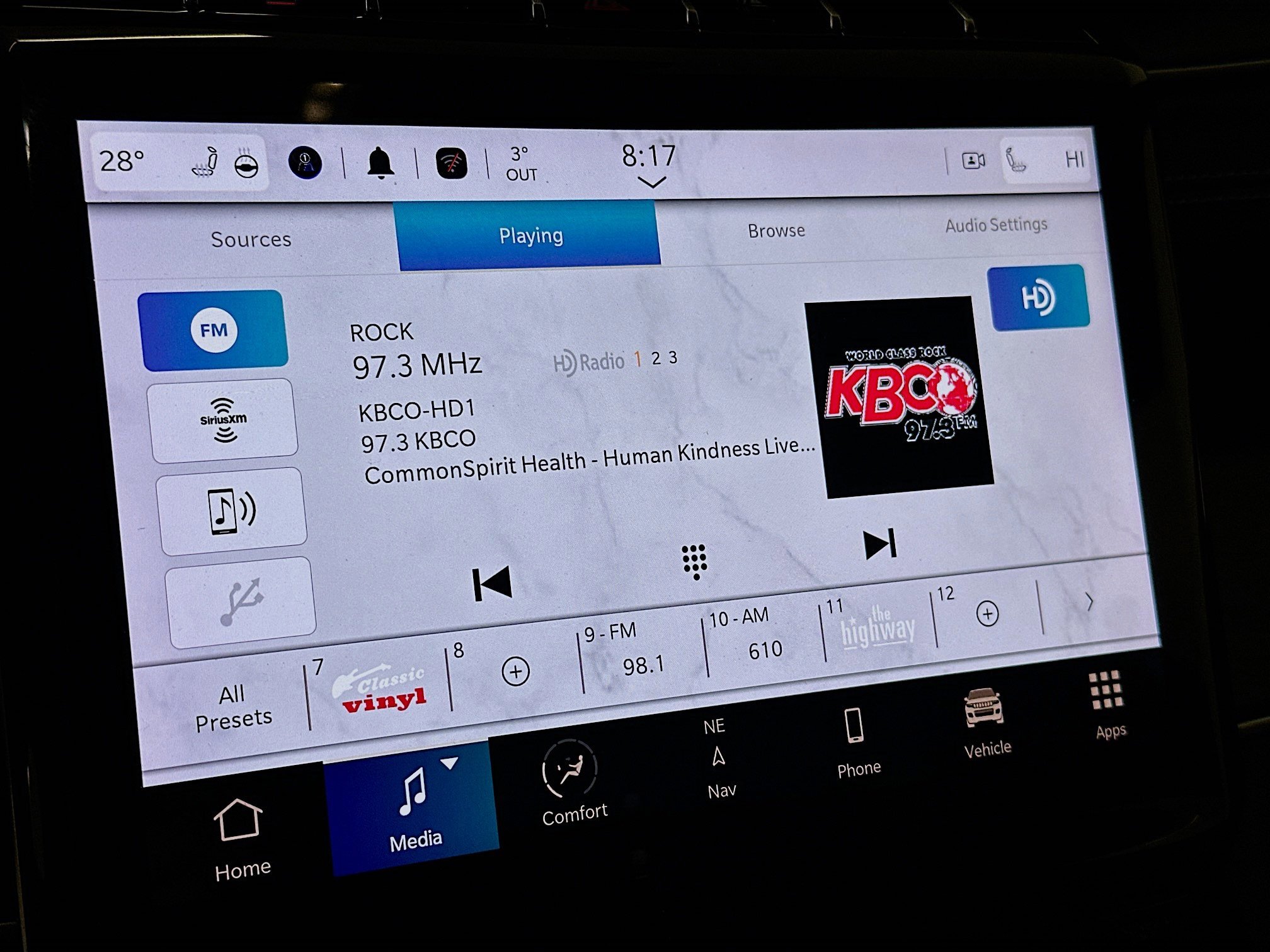 Used 2024 Jeep Grand Cherokee L Limited w/ Luxury Tech Group II image 21