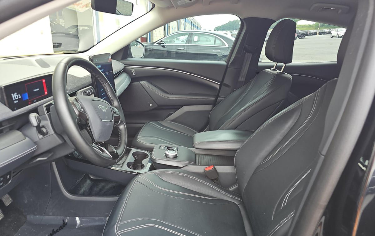 Used 2024 Ford Mustang Mach-E Premium AWD/4WD image 6