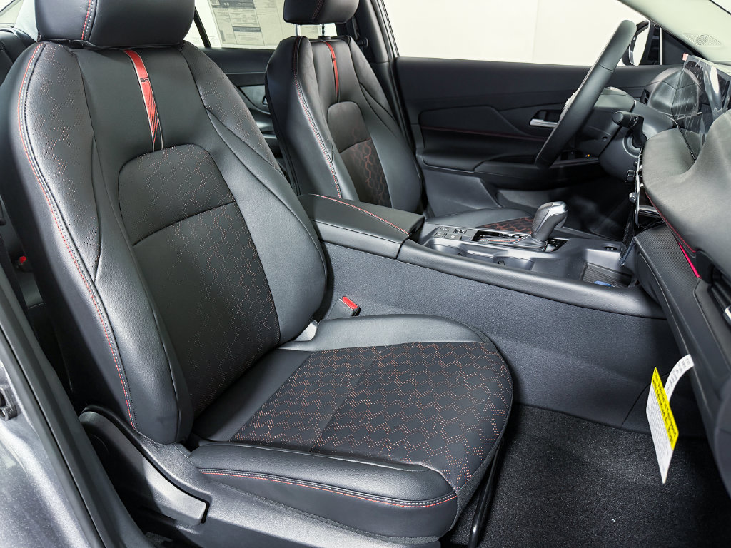 New 2027 Nissan Sentra SR w/ SR Premium Package FWD image 10
