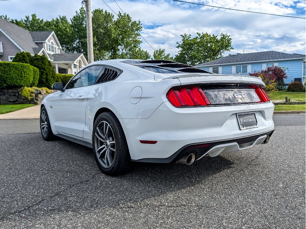Used 2015 Ford Mustang GT Premium RWD image 8