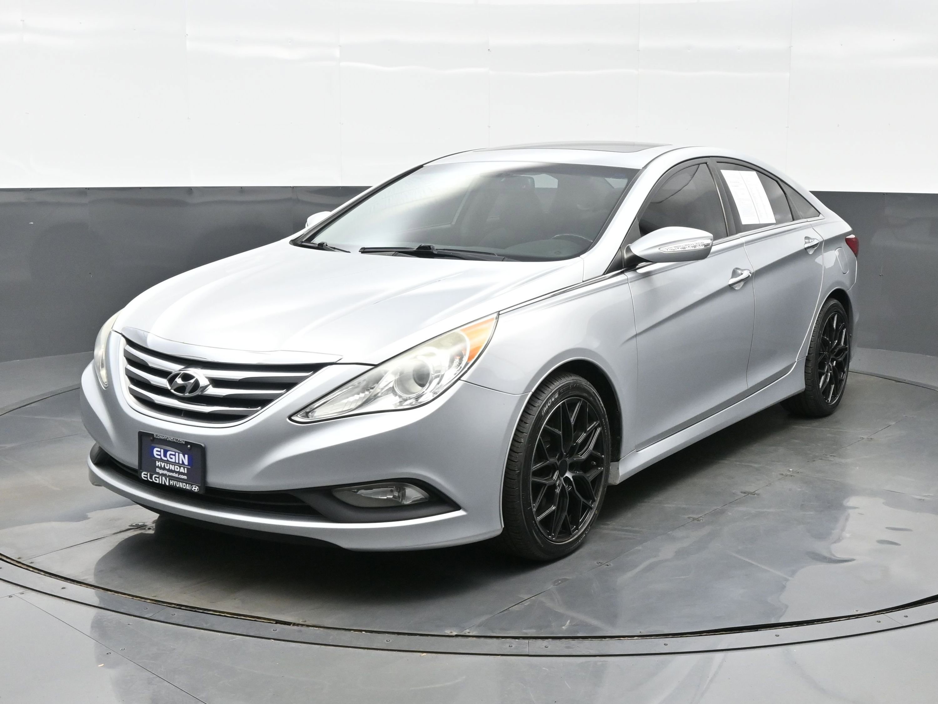 Used 2014 Hyundai Sonata SE w/ Premium Package 03