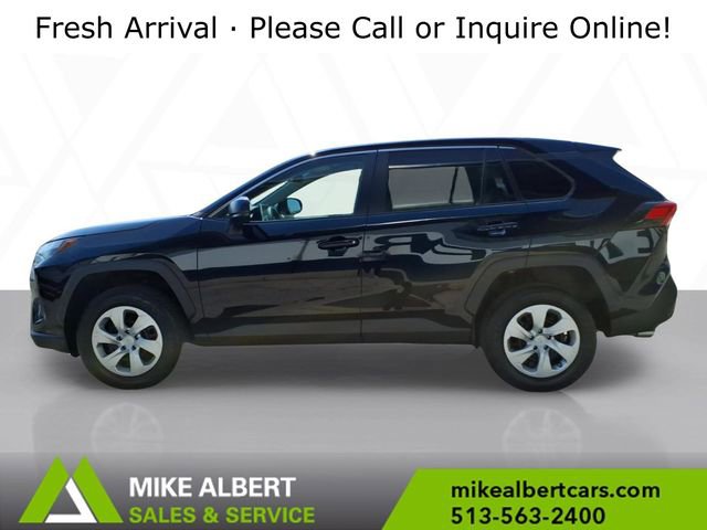 Used 2023 Toyota RAV4 LE image 4