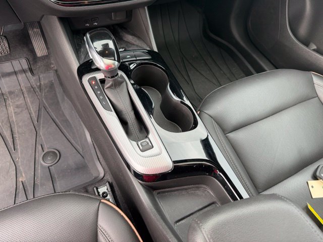 Used 2025 Buick Envista Avenir FWD image 23