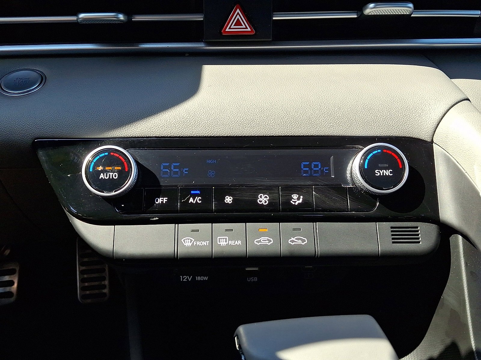 Certified 2025 Hyundai Elantra Sport FWD image 15