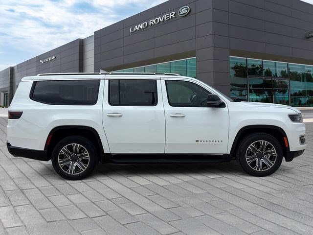Used 2024 Jeep Wagoneer L Series II RWD image 6