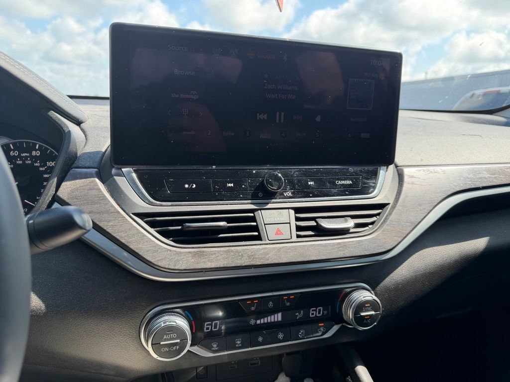 Used 2025 Nissan Altima 2.5 SL FWD image 20