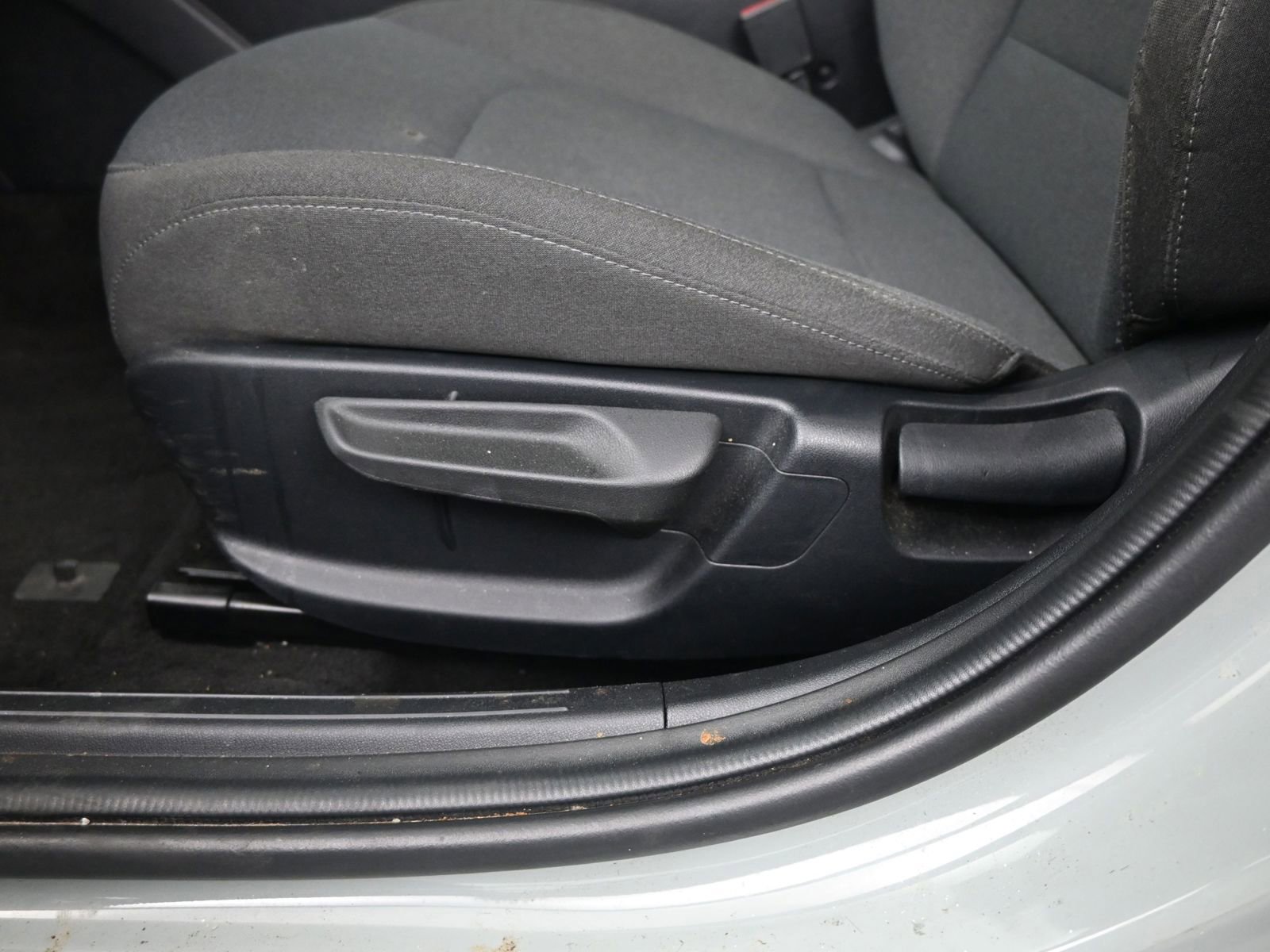 Used 2025 Kia K4 LXS FWD image 10